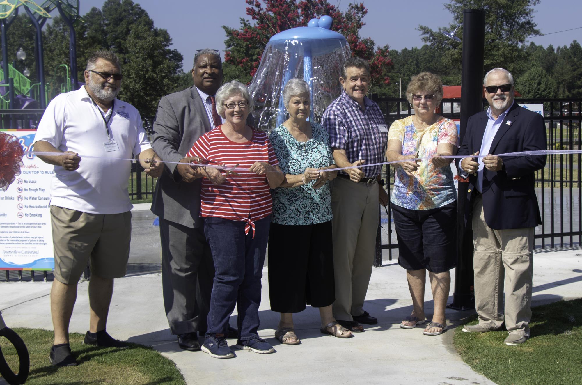 Linden Splash Pad ribbon cutting